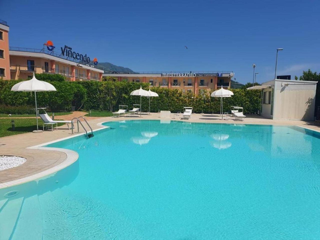 San Severino Park Hotel & Spa, BW Signature Collection Меркато-Сан-Северино Экстерьер фото