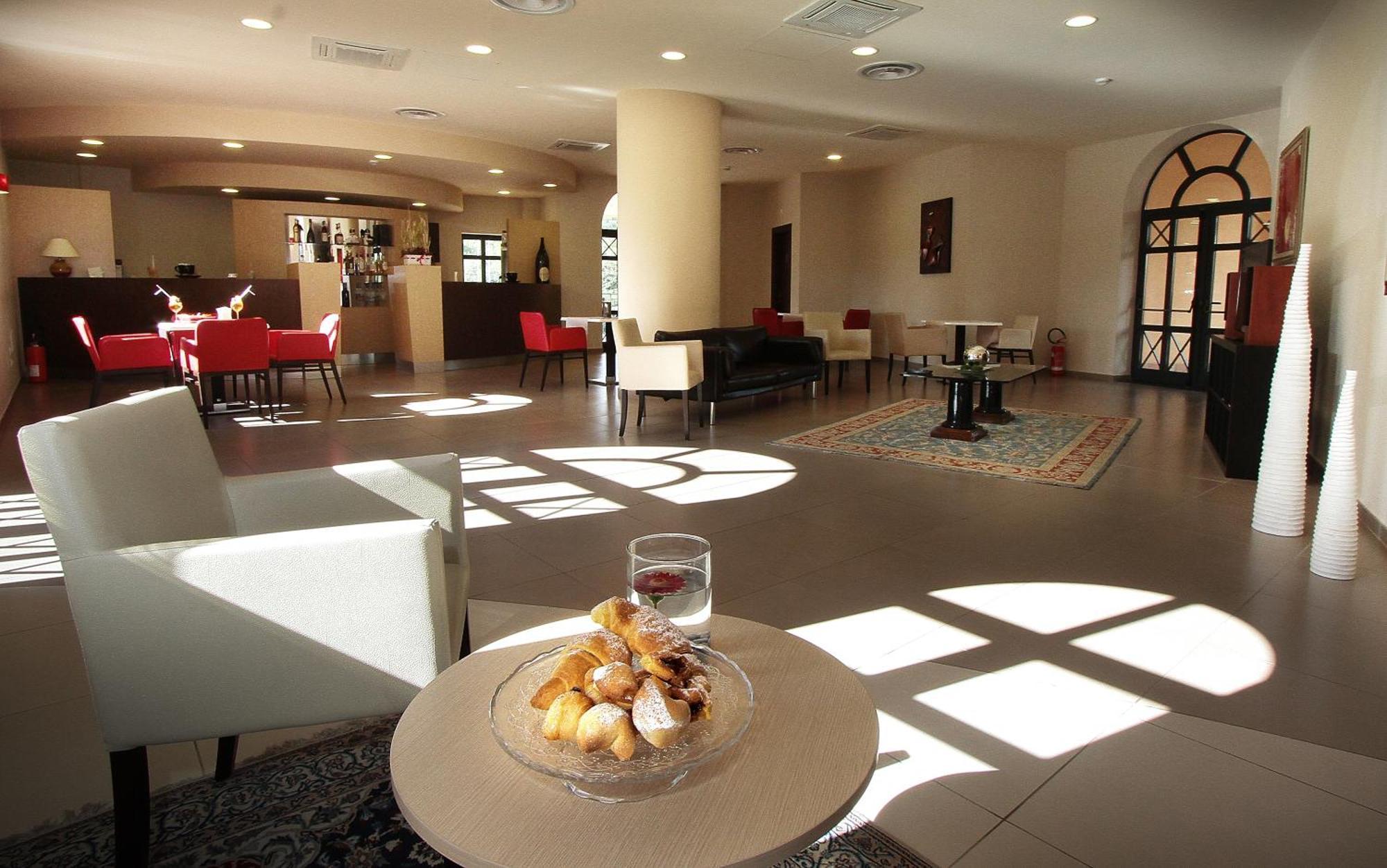 San Severino Park Hotel & Spa, BW Signature Collection Меркато-Сан-Северино Экстерьер фото